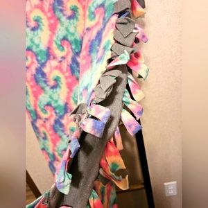 Pastel/gray tie Blanket